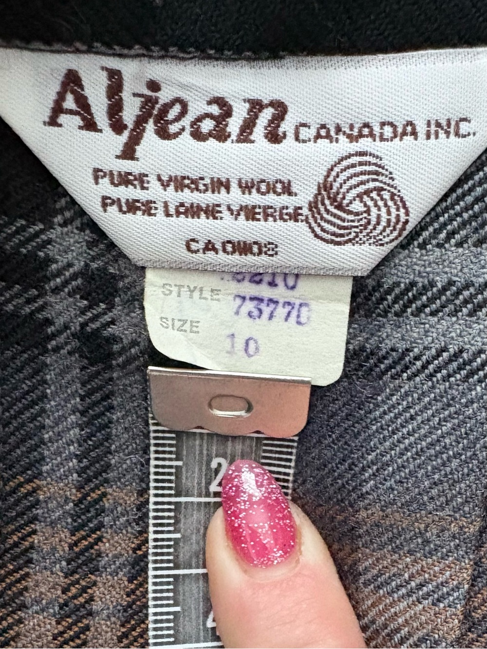 Vintage Tartan Plaid Wool Wrap Midi Kilt Skirt Canada Button Neutral Fits Size 6 - Picture 4 of 14